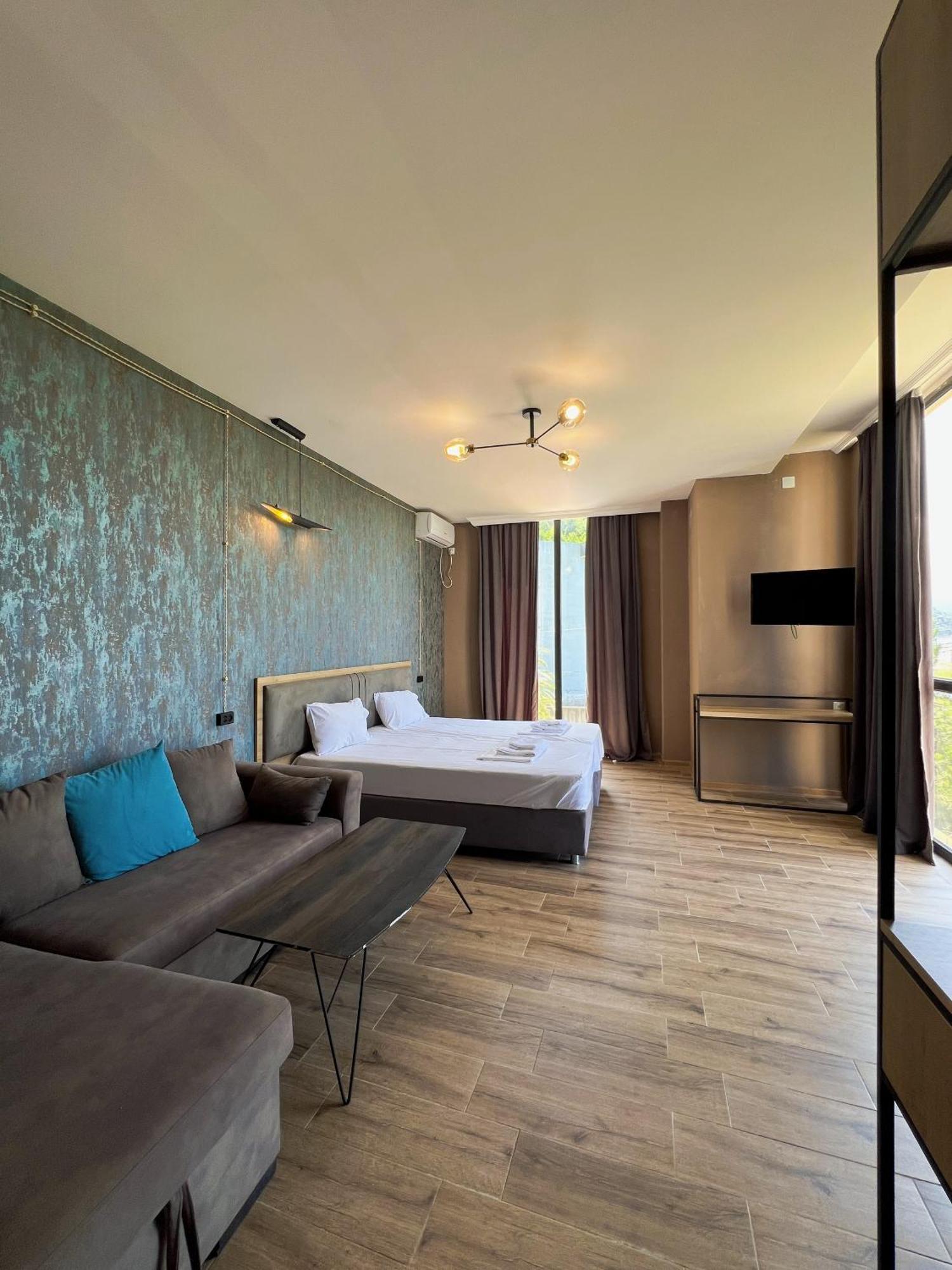 Casa Del Mar Hotel Kvariati Eksteriør billede
